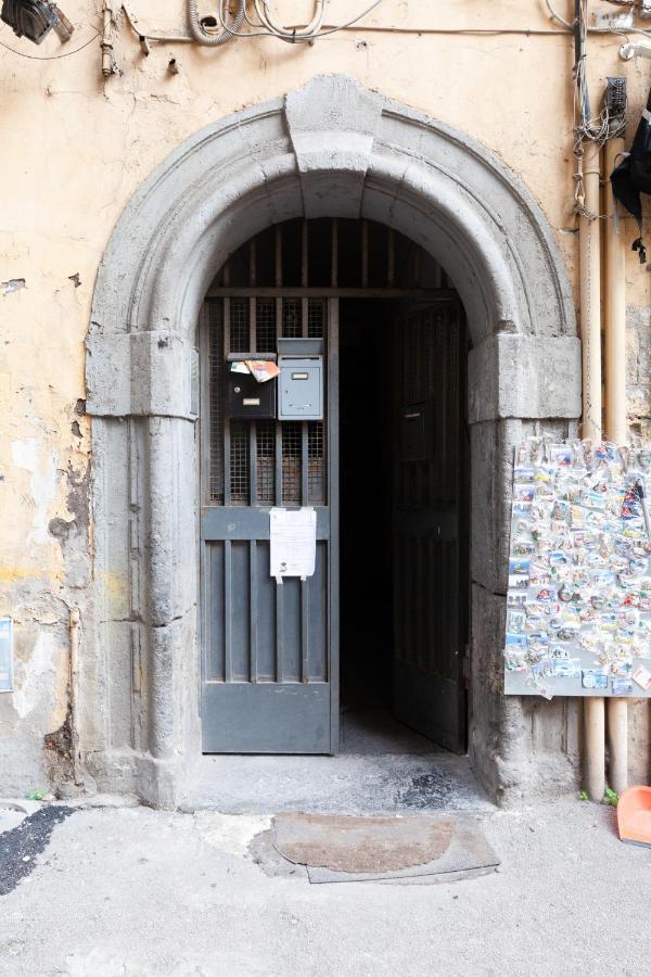 Appartamento Moderno Nel Centro Storico Naples Extérieur photo